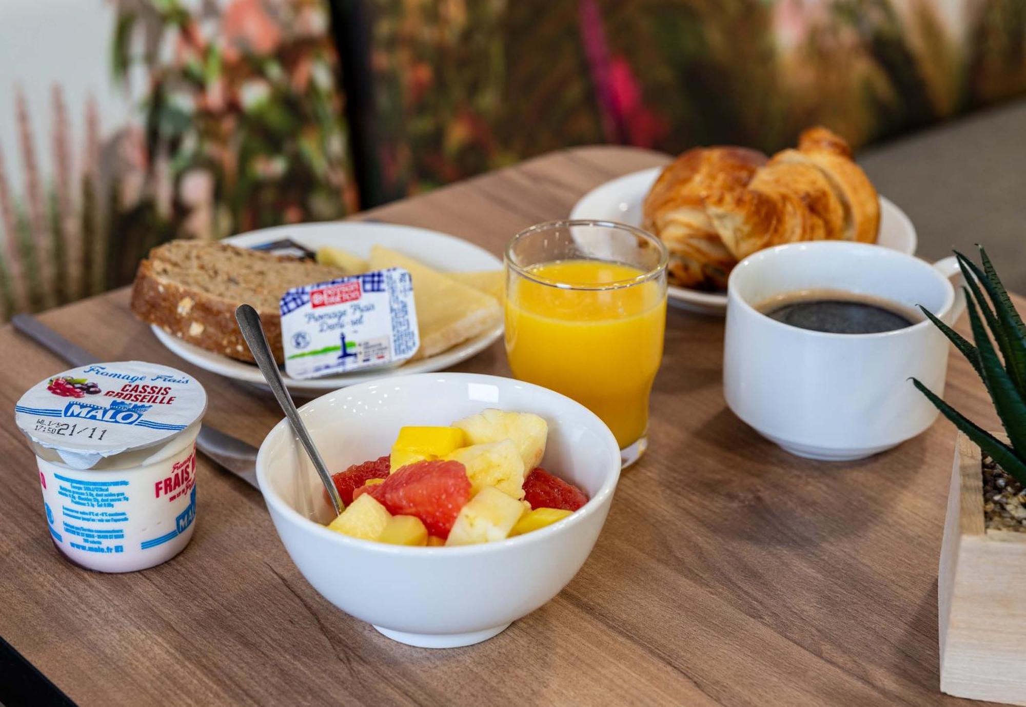 B&B Hotel Lille Grand Stade Вильнёв-д'Аск Экстерьер фото