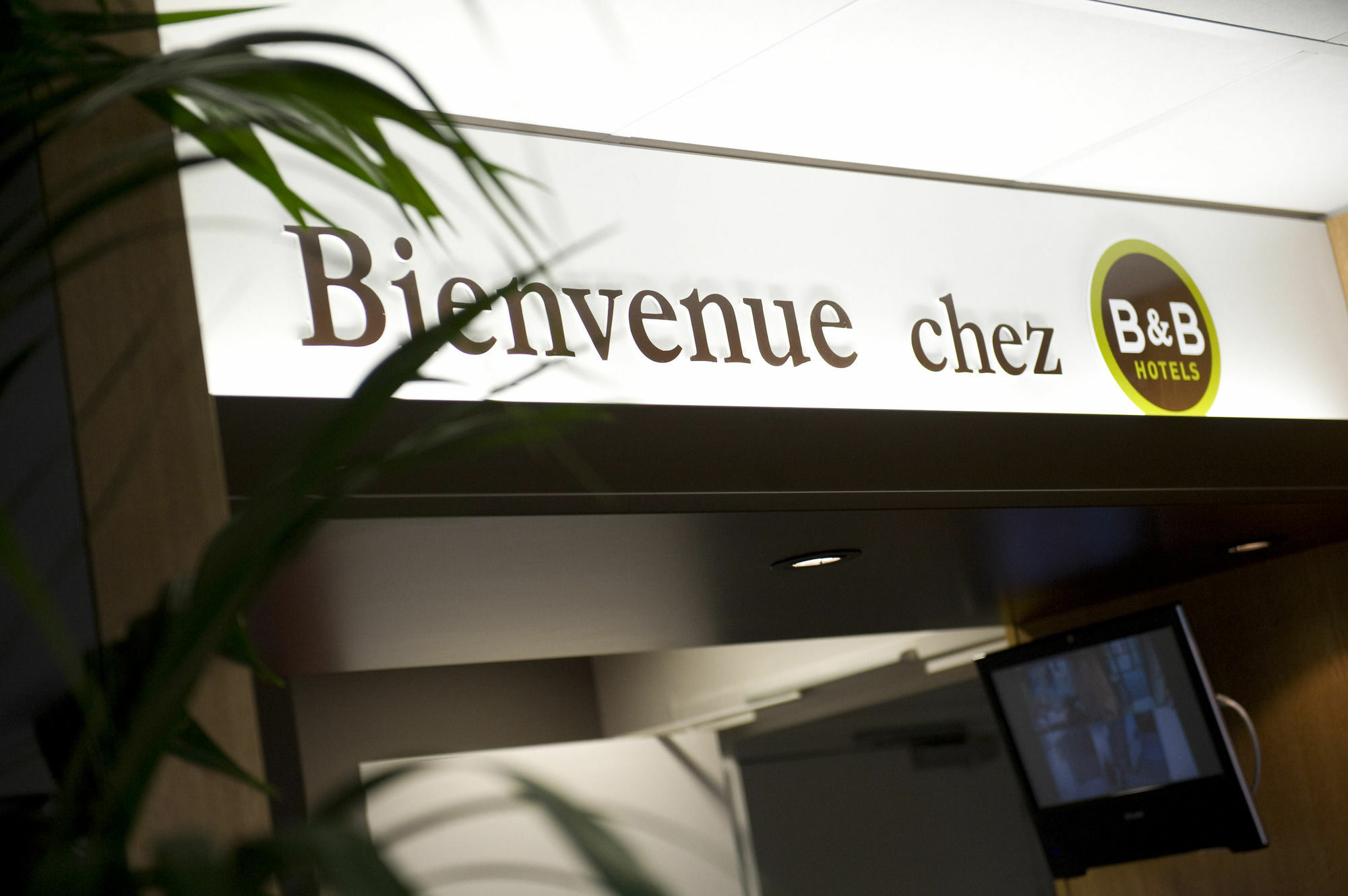 B&B Hotel Lille Grand Stade Вильнёв-д'Аск Экстерьер фото